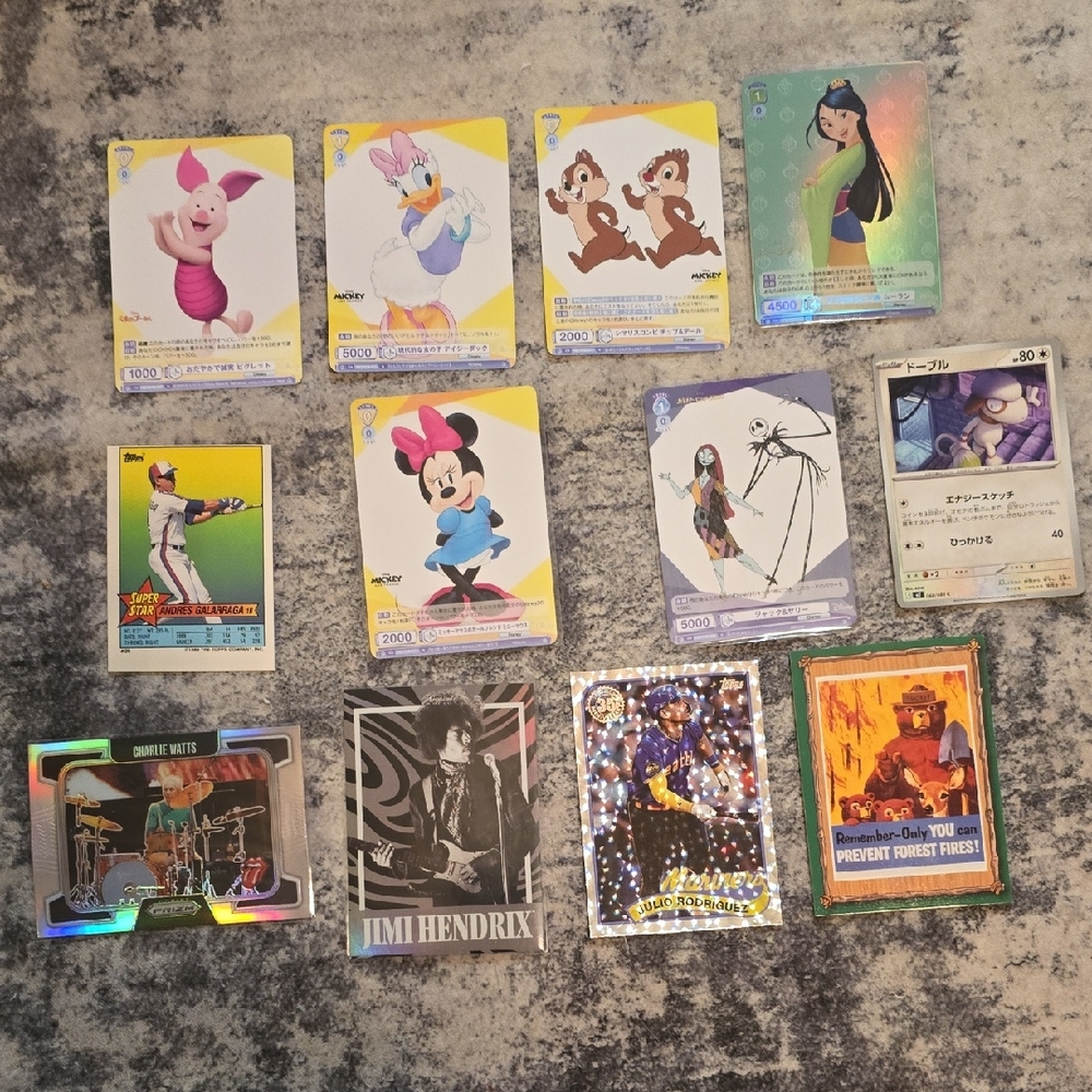 Mixed Collectible Character & Sports Trading Cards
